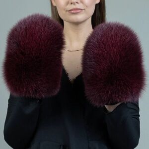 Alpo knit and fox 🦊 gloves 🧤 fingerless